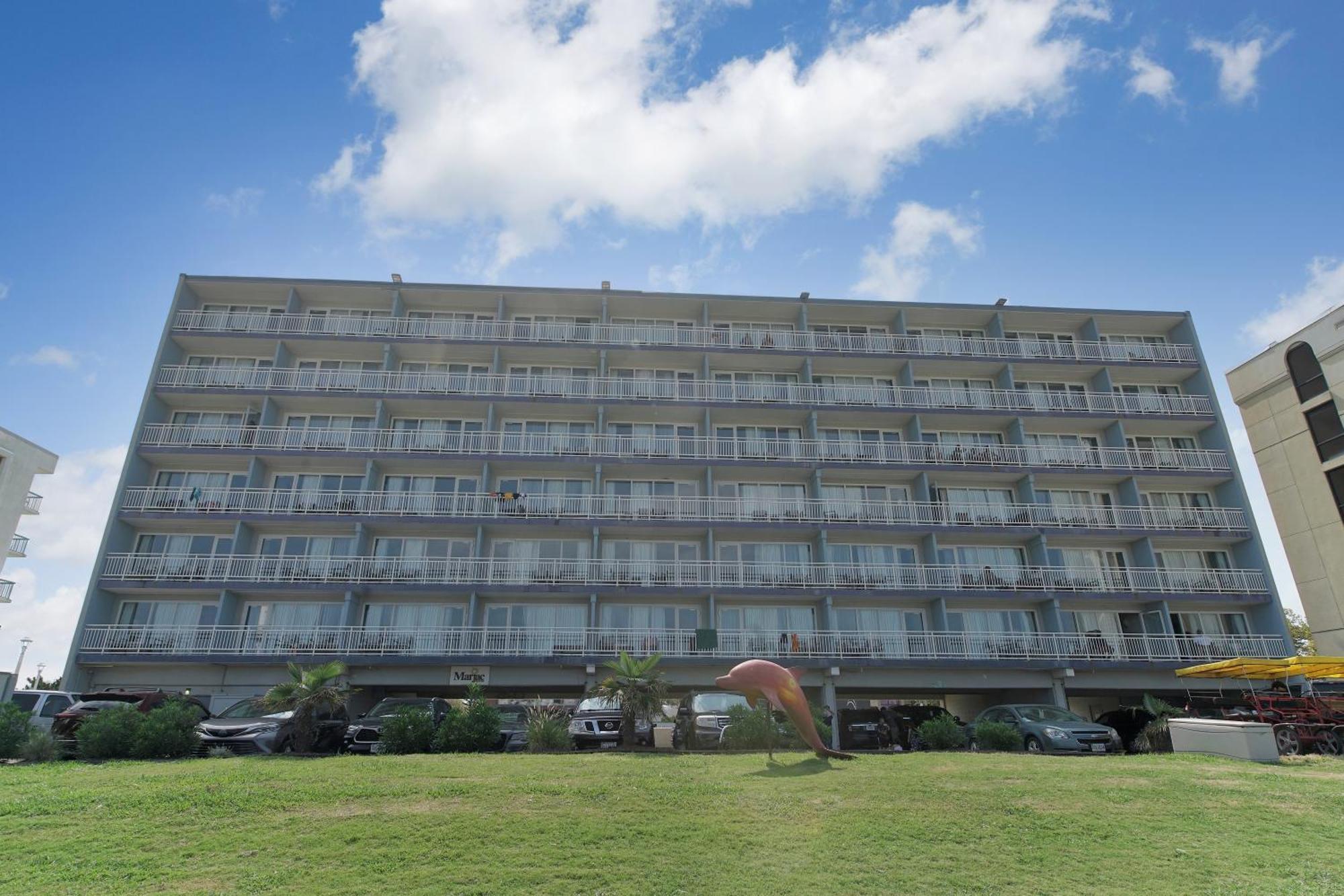 Marjac Suites Virginia Beach Oceanfront Bagian luar foto