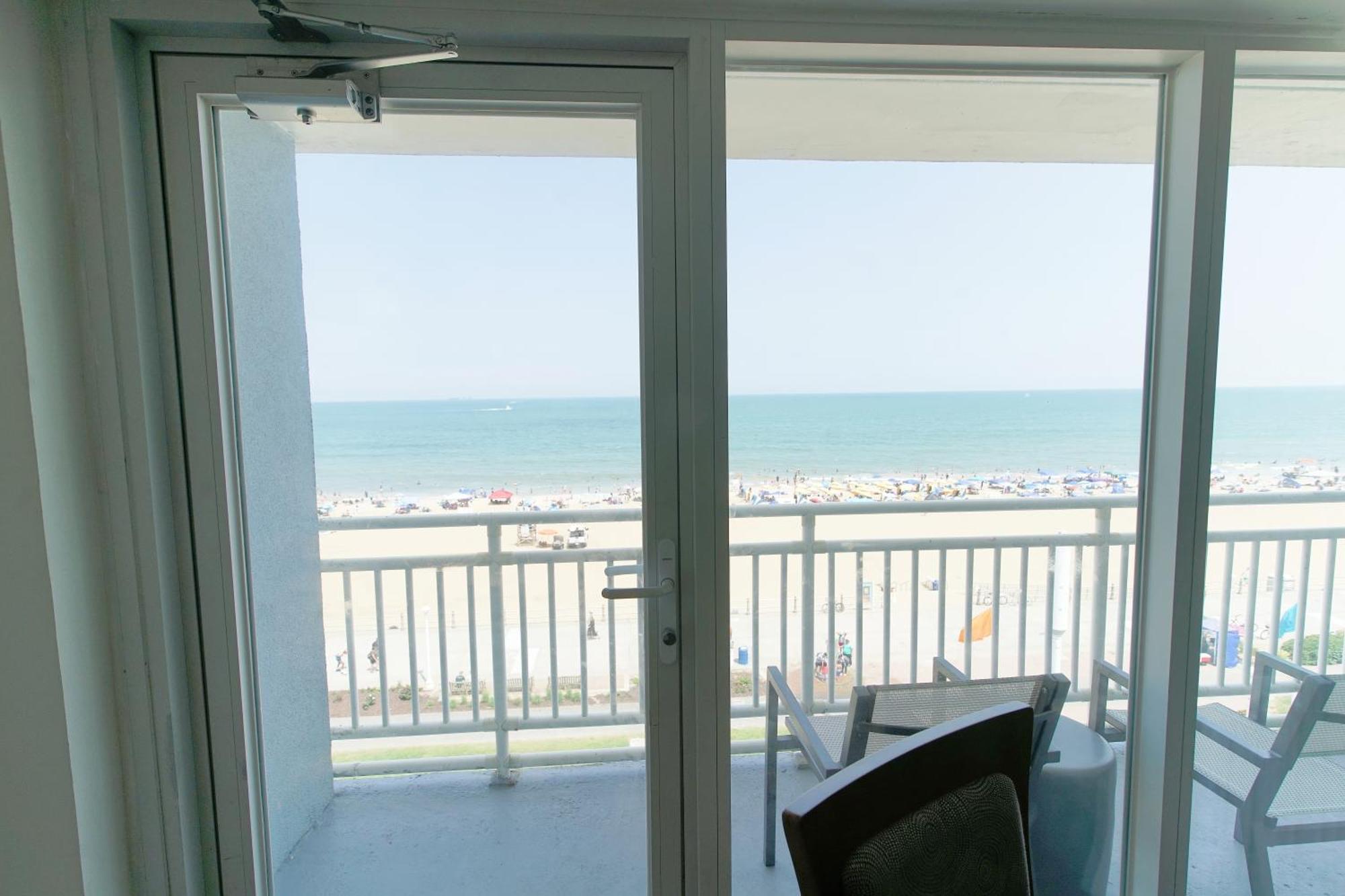 Marjac Suites Virginia Beach Oceanfront Bagian luar foto