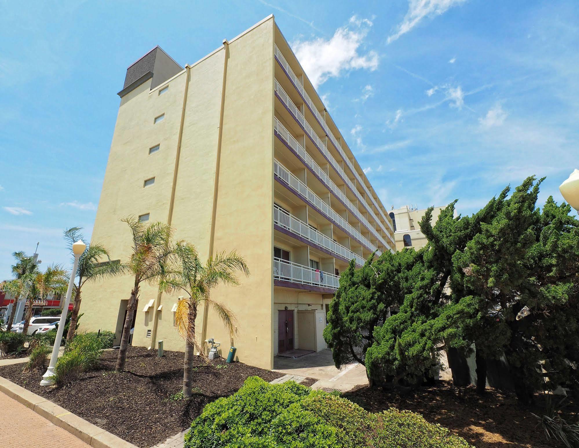 Marjac Suites Virginia Beach Oceanfront Bagian luar foto